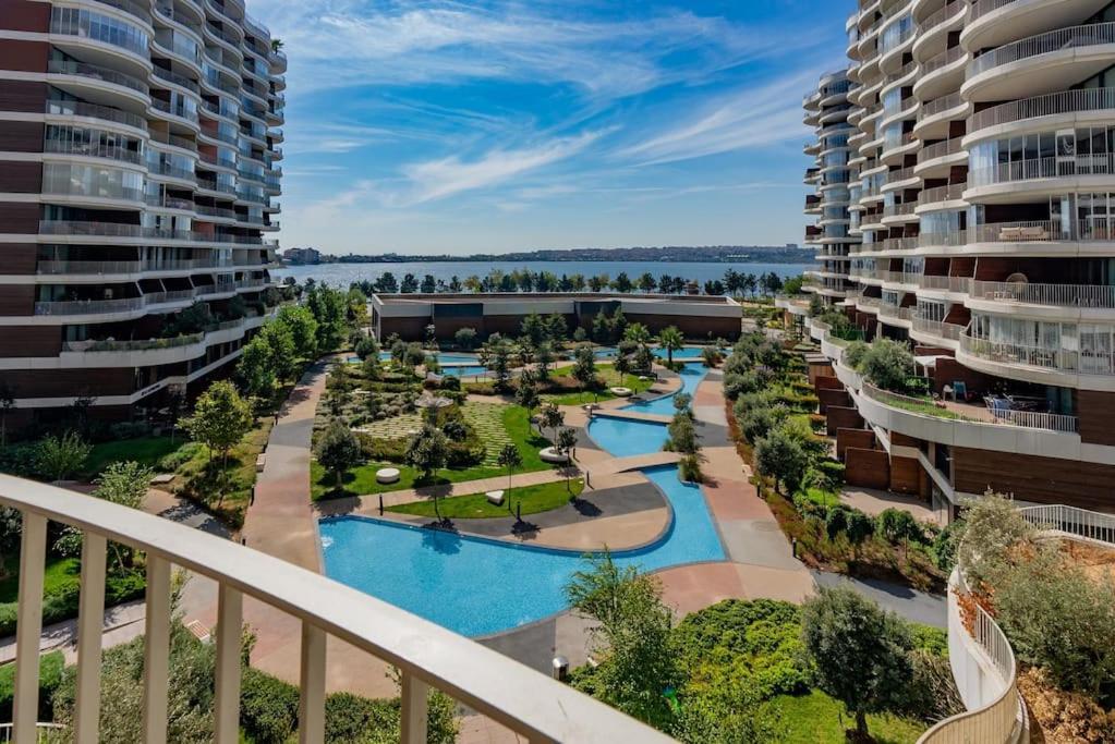 Golden Stones House Sea And Lake View Istanbul Exterior foto